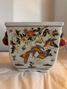 Vtg Chinese Famille Rose Porcelain Planter- Fruits Birds Vase Collectible